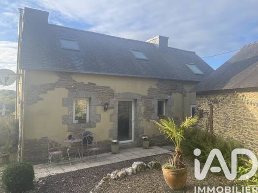 Maison à vendre 178 000 € 5 pièces 3 chambres 67 m² 3 820 m² de terrain Poullaouen 29246