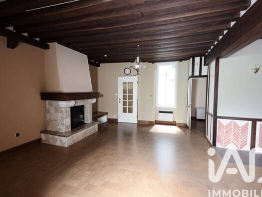 Appartement à vendre 162 500 € 4 pièces 2 chambres 97 m² Étage 1/3 Centre Ville Blois 41000