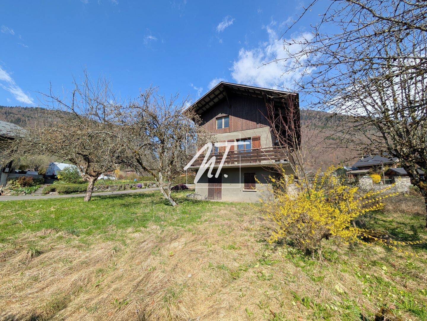 Maison 5 pièces 178 m² · à Samoëns · 178 m² · 540 000 €