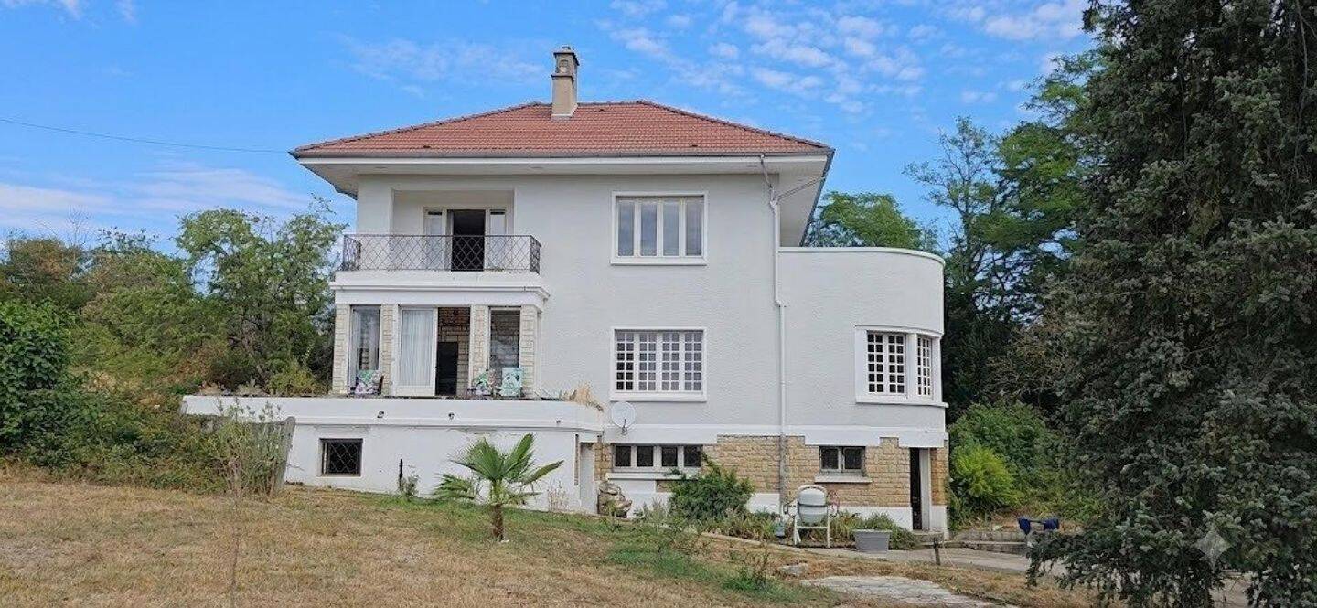 Maison 8 pièces 260 m² · à Jouet-sur-l'Aubois · 260 m² · 289 000 €