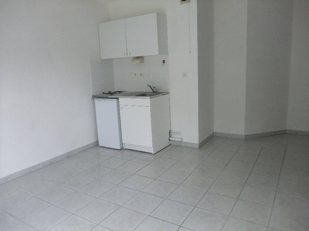Appartement 1 pièce 31 m² · à Aix en Provence · 30,6 m² · 821 €