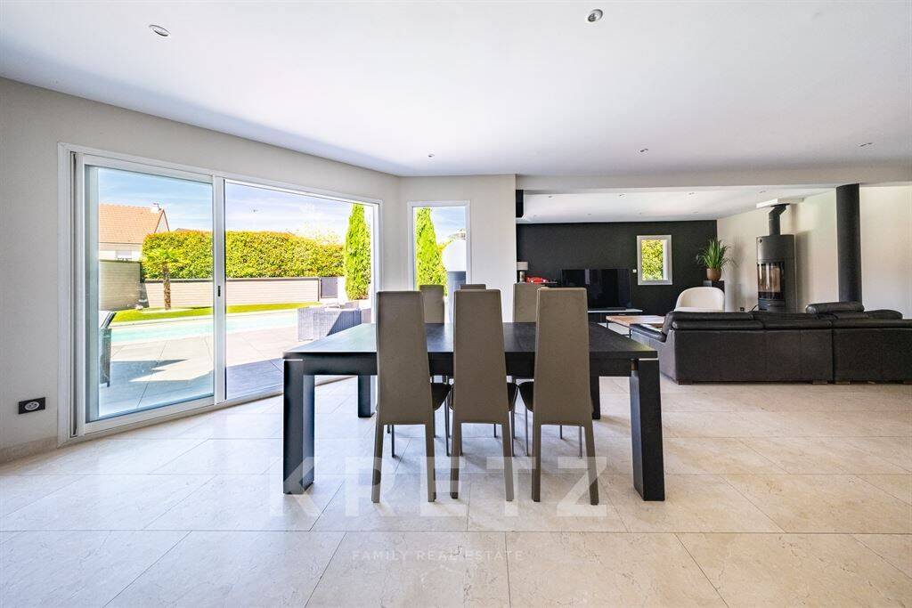 RARE SUR SECTEUR PRISE - CONTEMPORAINE FAMILIALE AVEC PISCINE - — 6