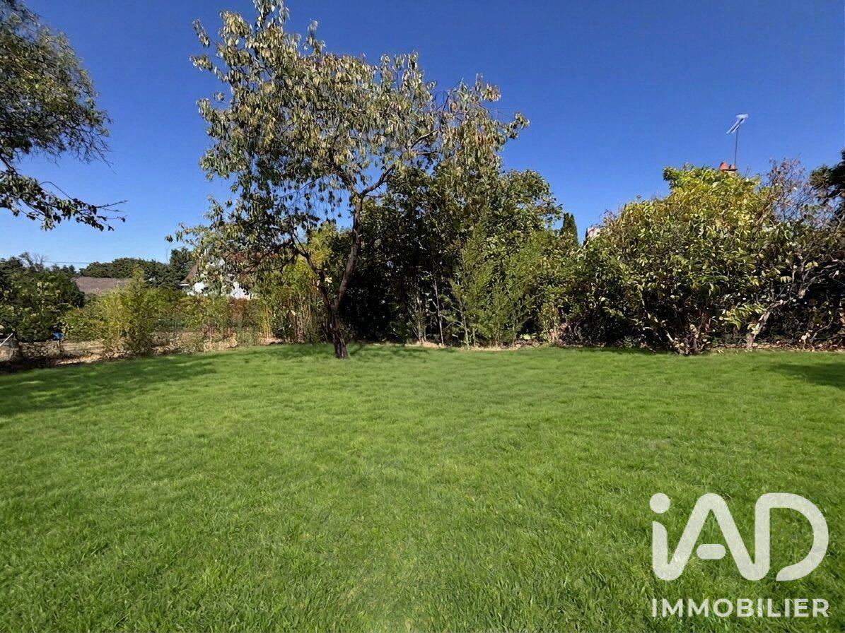 Terrain de 707 m² à Monts - photo 2