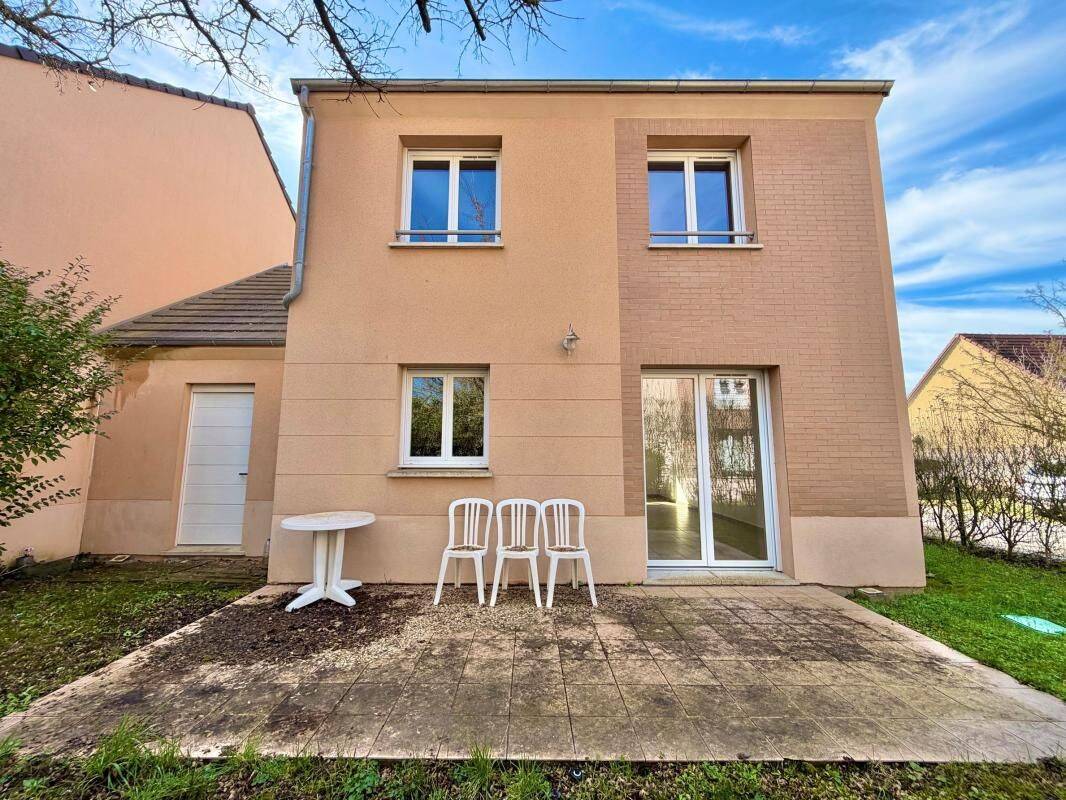 Maison 5 pièces 91 m² · à Chartres · 90,8 m² · 229 500 €