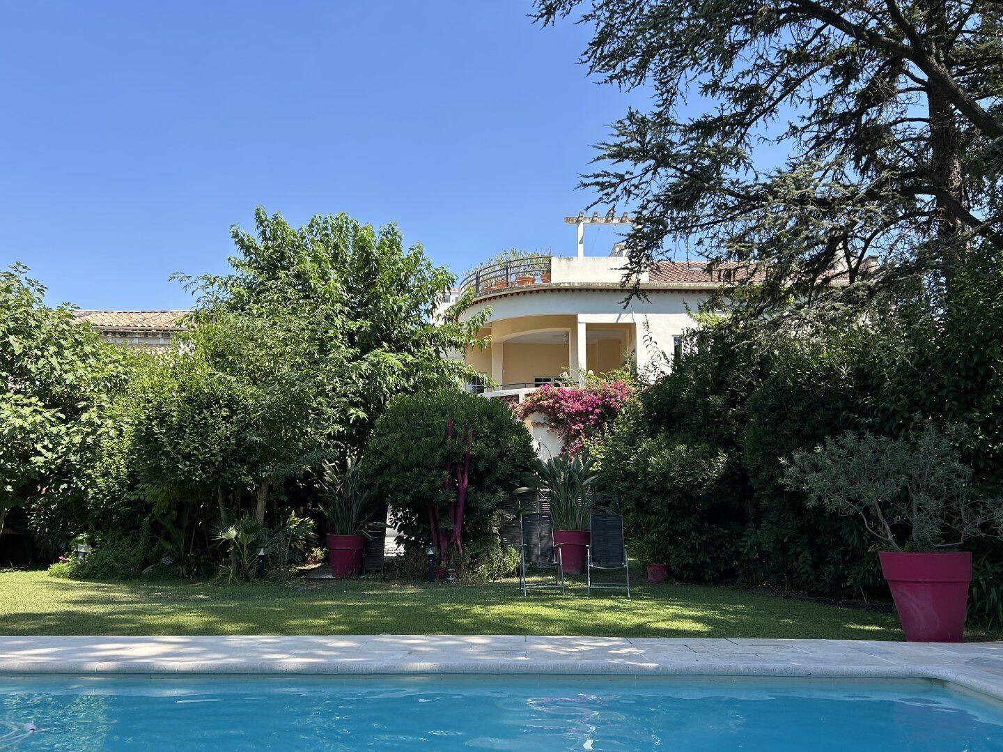 Maison 12 pièces 280 m² · à Avignon · 280 m² · 1 160 000 €
