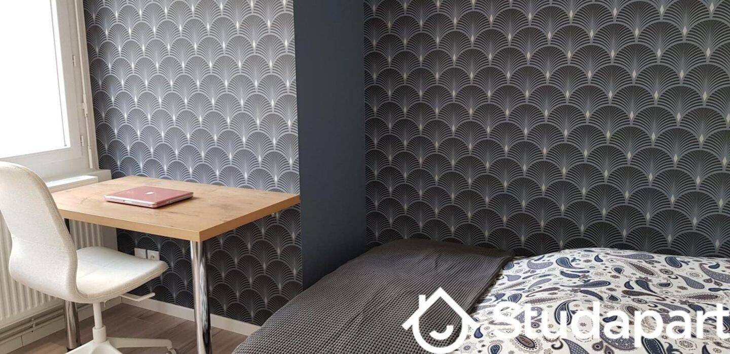 Appartement 1 pièce 18 m² · à Saint-Étienne · 18 m² · 450 €