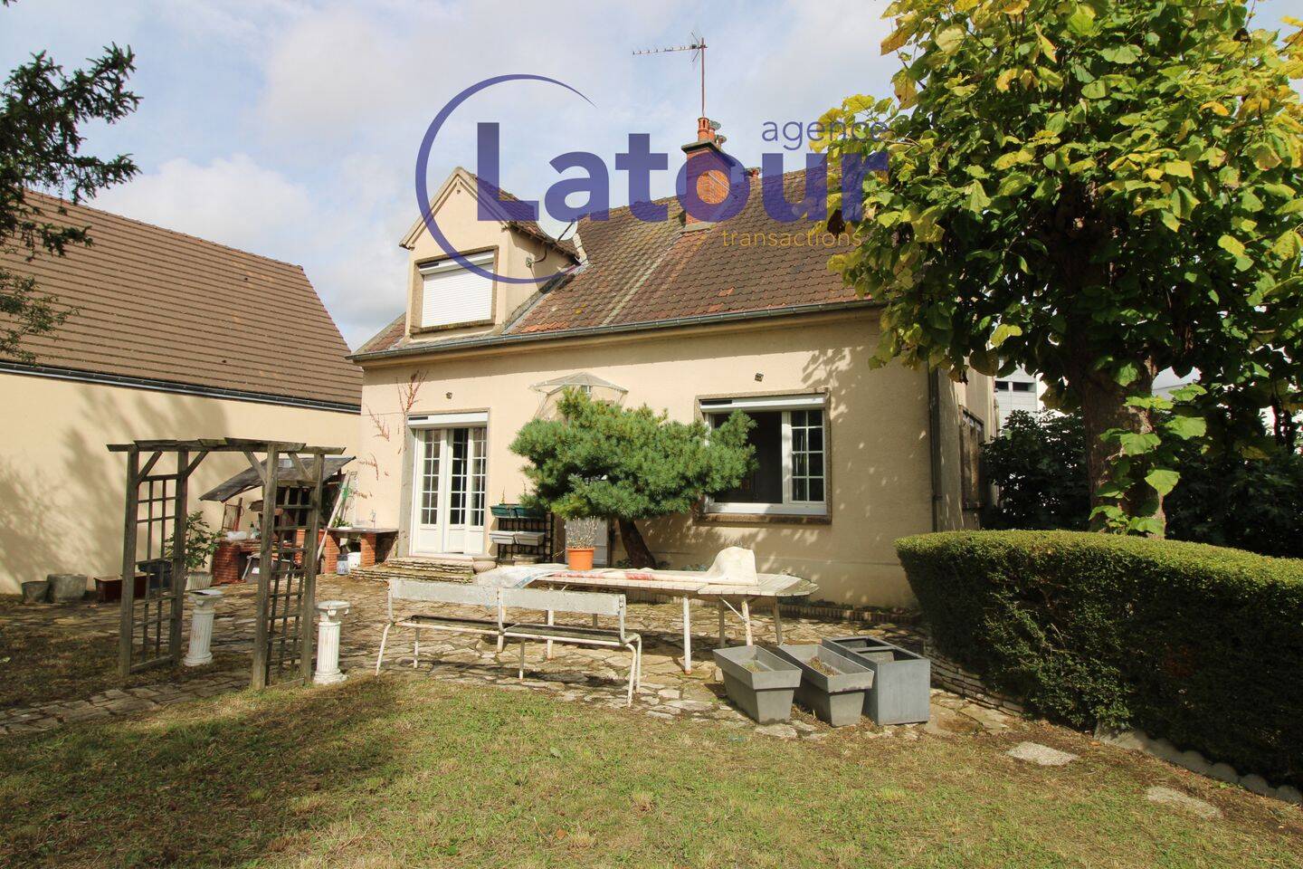 Maison 6 pièces 109 m² · à Dreux · 108,5 m² · 283 500 €