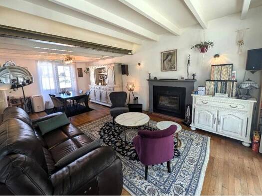 Maison à vendre 245 000 € 8 pièces 4 chambres 177 m² 377 m² de terrain Bonneuil-Matours 86210