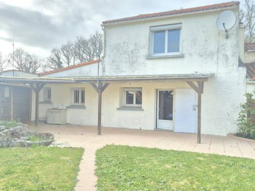 Maison à vendre 170 000 € 5 pièces 4 chambres 115 m² 550 m² de terrain Bellevigny 85170