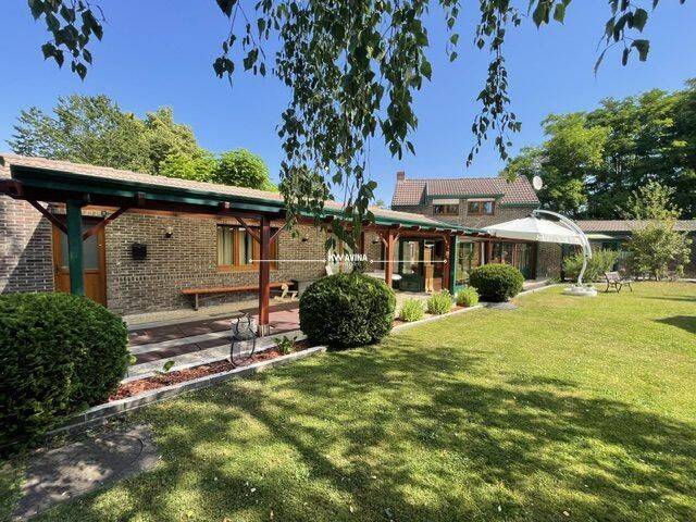 Maison 5 pièces 130 m² · à Vieux-Condé · 130 m² · 243 000 €