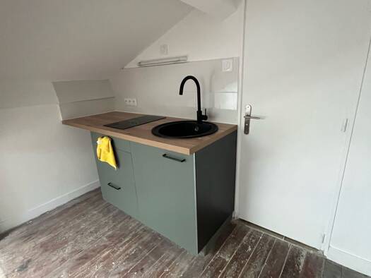 Appartement à louer 440 € 1 pièce 19 m² Trois Quartiers-Centre Ville Poitiers 86000