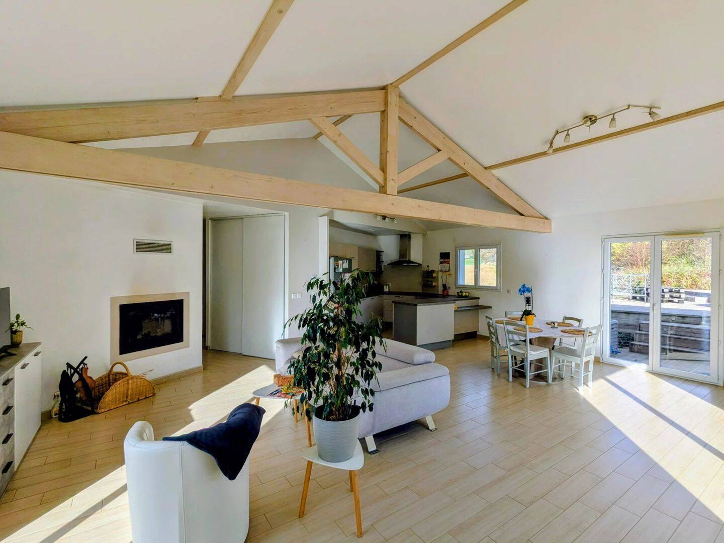 Maison 6 pièces 175 m² · à Hurigny · 175 m² · 399 000 €