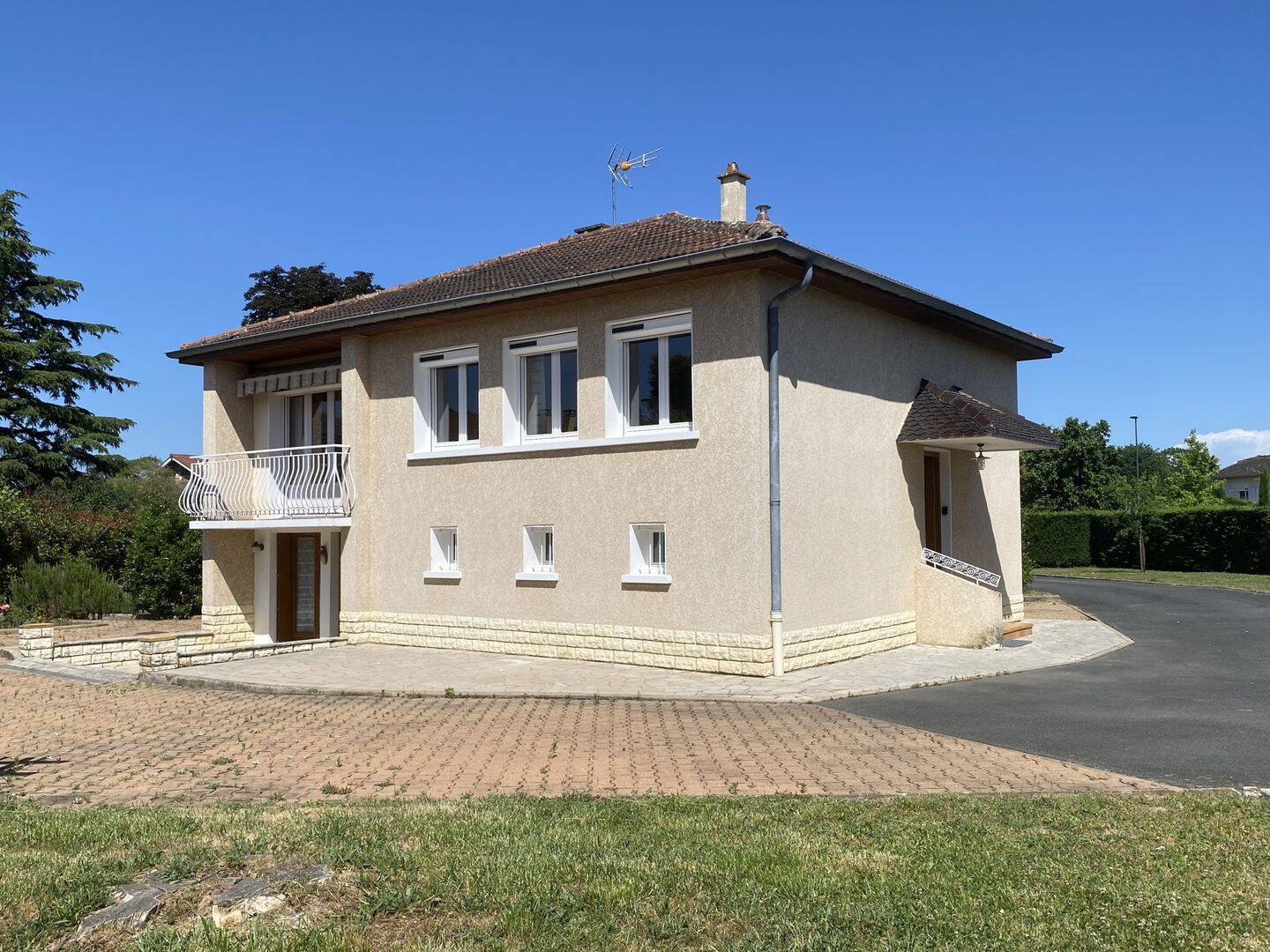 Maison 5 pièces 110 m² · à Chazay-d'Azergues · 110 m² · 420 000 €