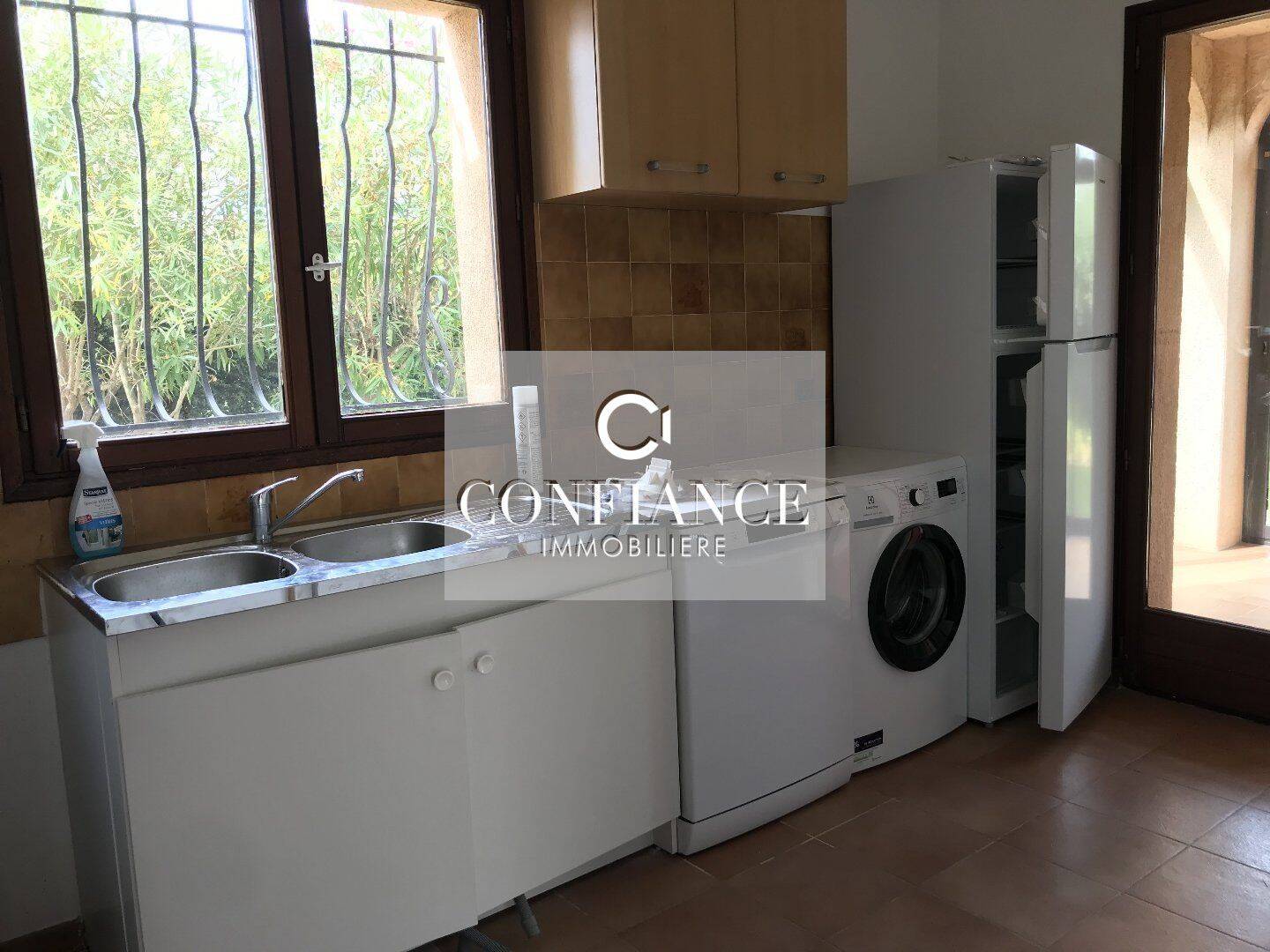 4 PIECES VIDE EN RDJ REZ DE MAISON - TERRON NICE OUEST — 13