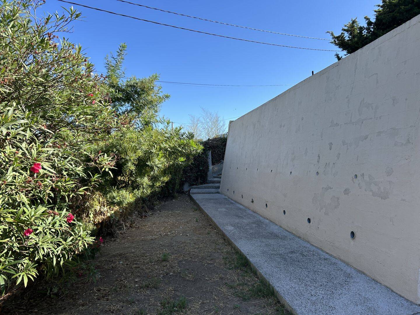 Bail étudiant - Maison 3 pièces meublée - corniche des Oliviers — 4