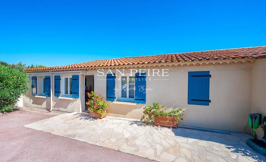 Maison 4 pièces 78 m² · à Roquebrune-sur-Argens · 77,6 m² · 1 645 €/mois