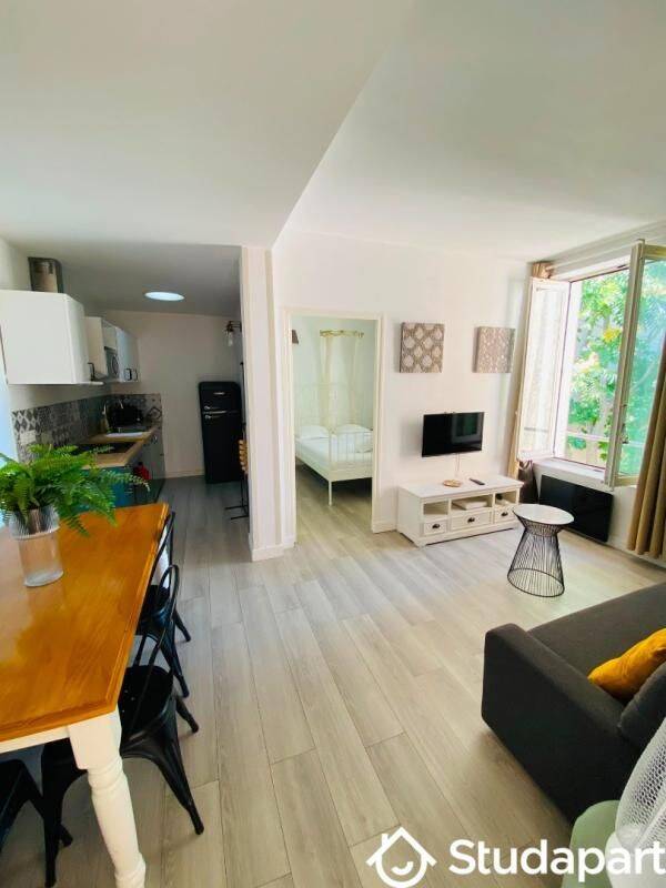 Appartement 2 pièces 33 m² · à Lyon 8ème Arrondissement · 33 m² · 1 180 €