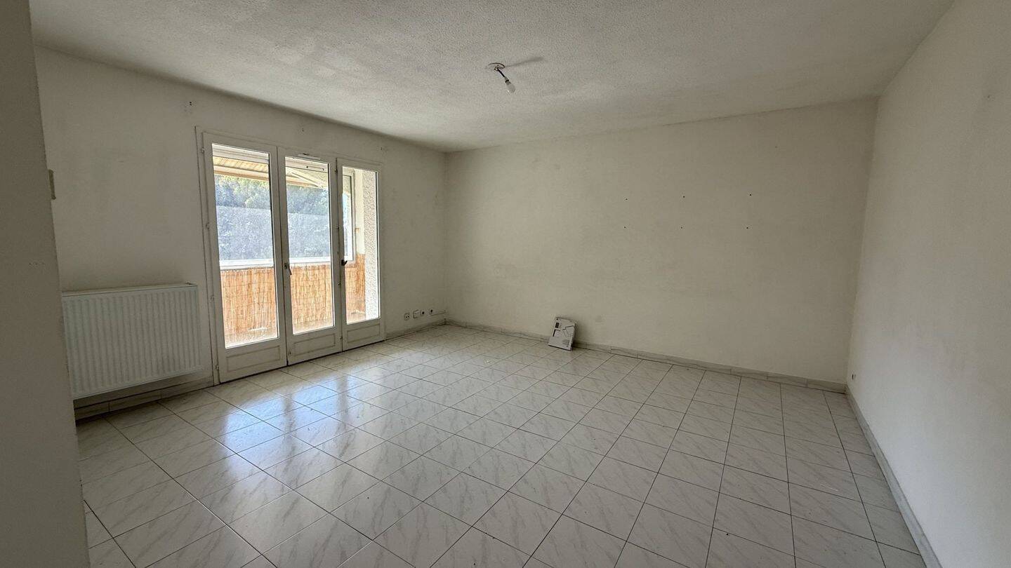 Appartement 3 pièces 65 m² · à Istres · 65 m² · 960 €