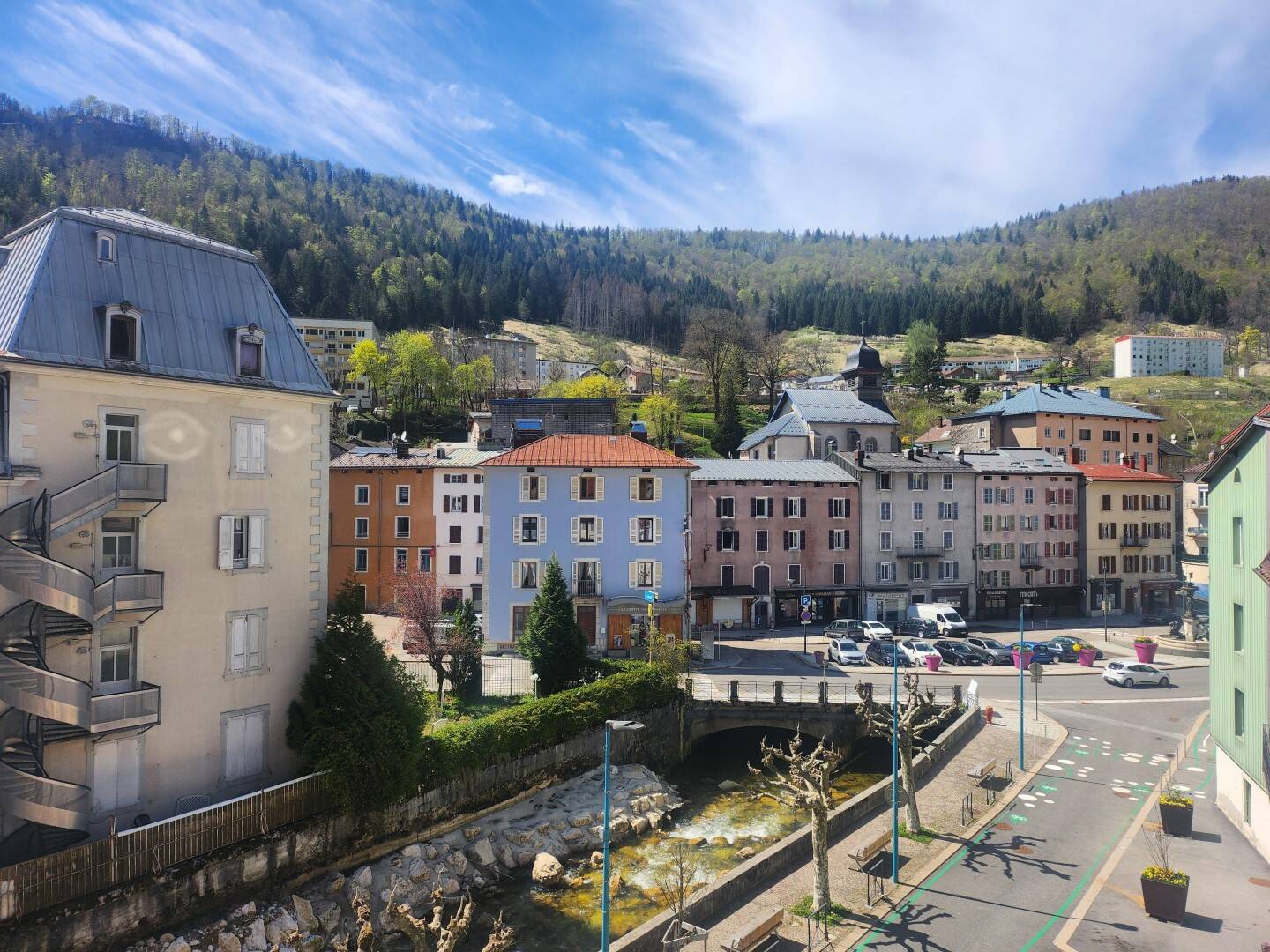 Appartement 4 pièces 139 m² · à Hauts de Bienne · 139 m² · 200 000 €