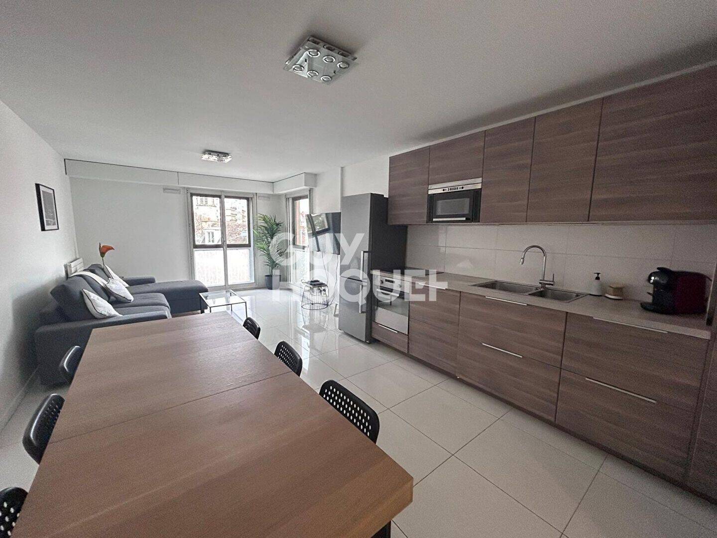 Appartement 4 pièces 82 m² · à Charenton-le-Pont · 82,2 m² · 2 500 €