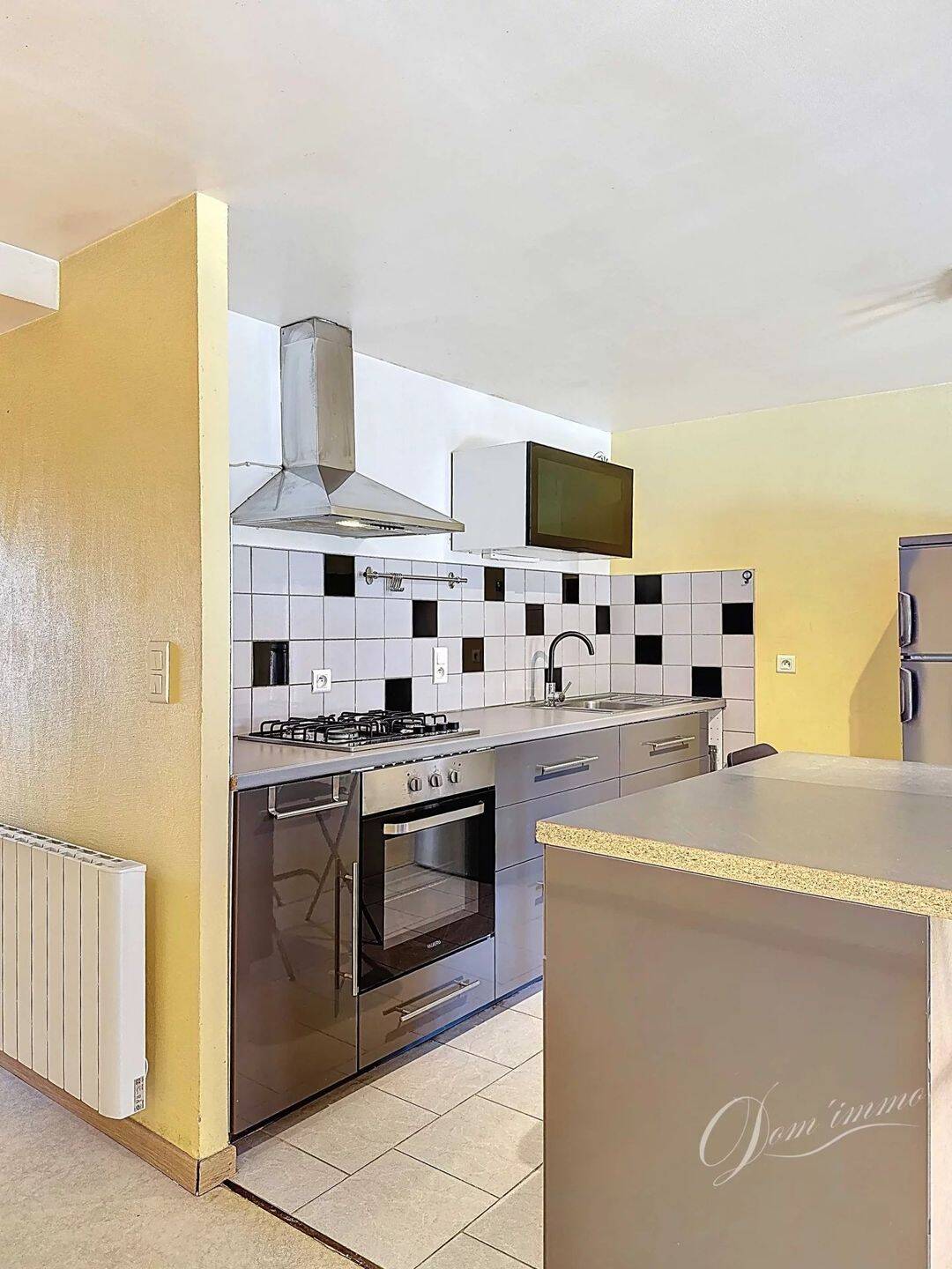 Appartement 3 pièces 70 m² · à Saulieu · 70 m² · 500 €