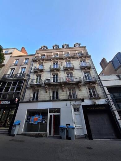 Local commercial à louer 2 822 € Nantes 44000