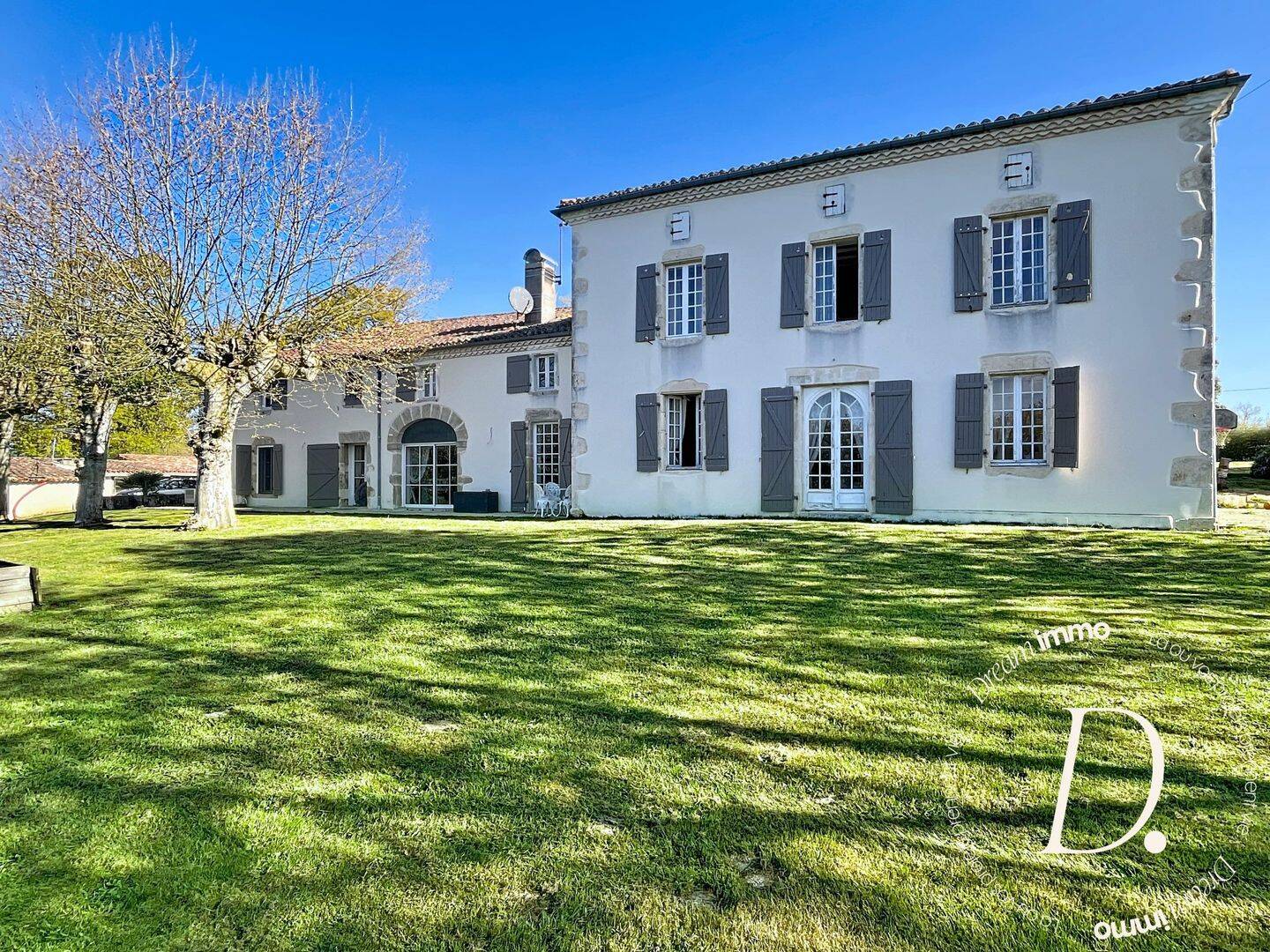 Maison 16 pièces 494 m² · à Saint-Aubin · 494 m² · 885 000 €