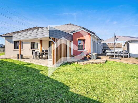 Maison de plain-pied à vendre - Première occupation 260 000 € 4 pièces 3 chambres 95 m² 650 m² de terrain Os-Marsillon 64150