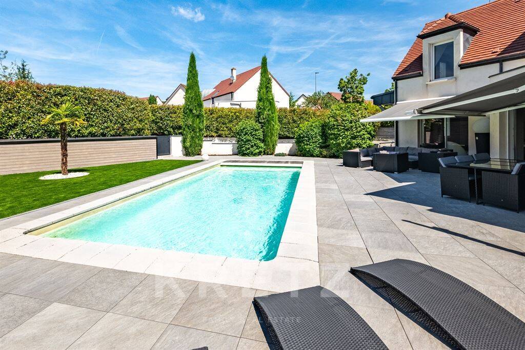 RARE SUR SECTEUR PRISE - CONTEMPORAINE FAMILIALE AVEC PISCINE - — 7