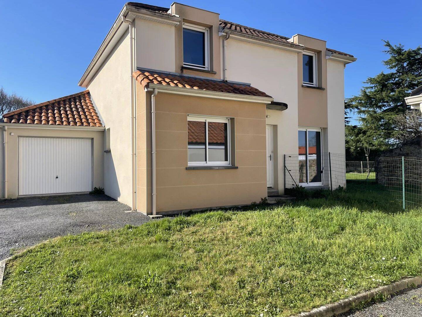 Maison 5 pièces 116 m² · à La Haie-Fouassière · 116 m² · 329 175 €