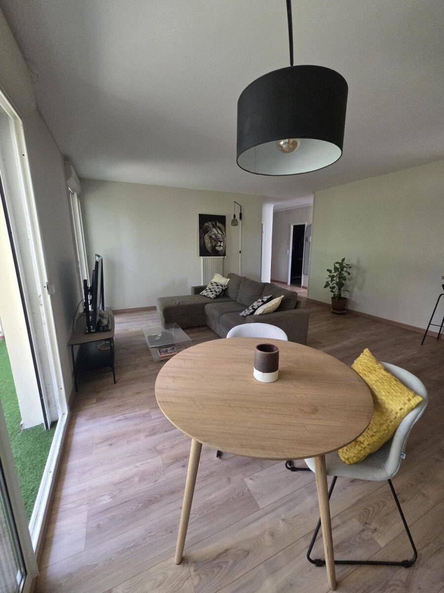 Appartement 2 pièces 59 m² · à Marseille 8ème Arrondissement · 59 m² · 1 000 €