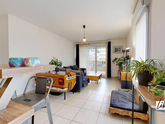 Appartement à vendre 218 000 € 3 pièces 2 chambres 64,3 m² Étage 1/3 Carrousel Dijon 21000