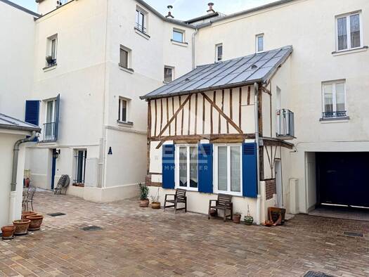 Duplex à vendre 229 000 € 2 pièces 1 chambre 32 m² RDC Danton-Gabriel Peri Sèvres 92310