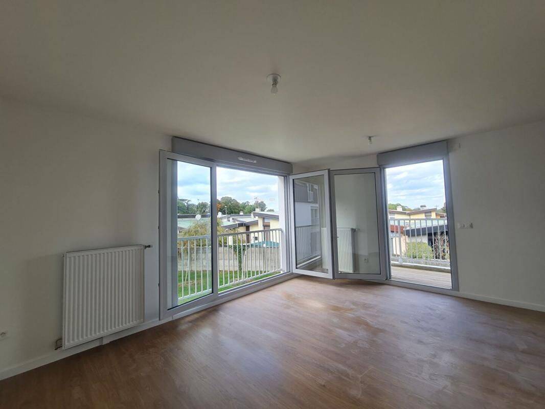 Appartement 3 pièces 63 m² · à Combs-la-Ville · 62,5 m² · 878 €
