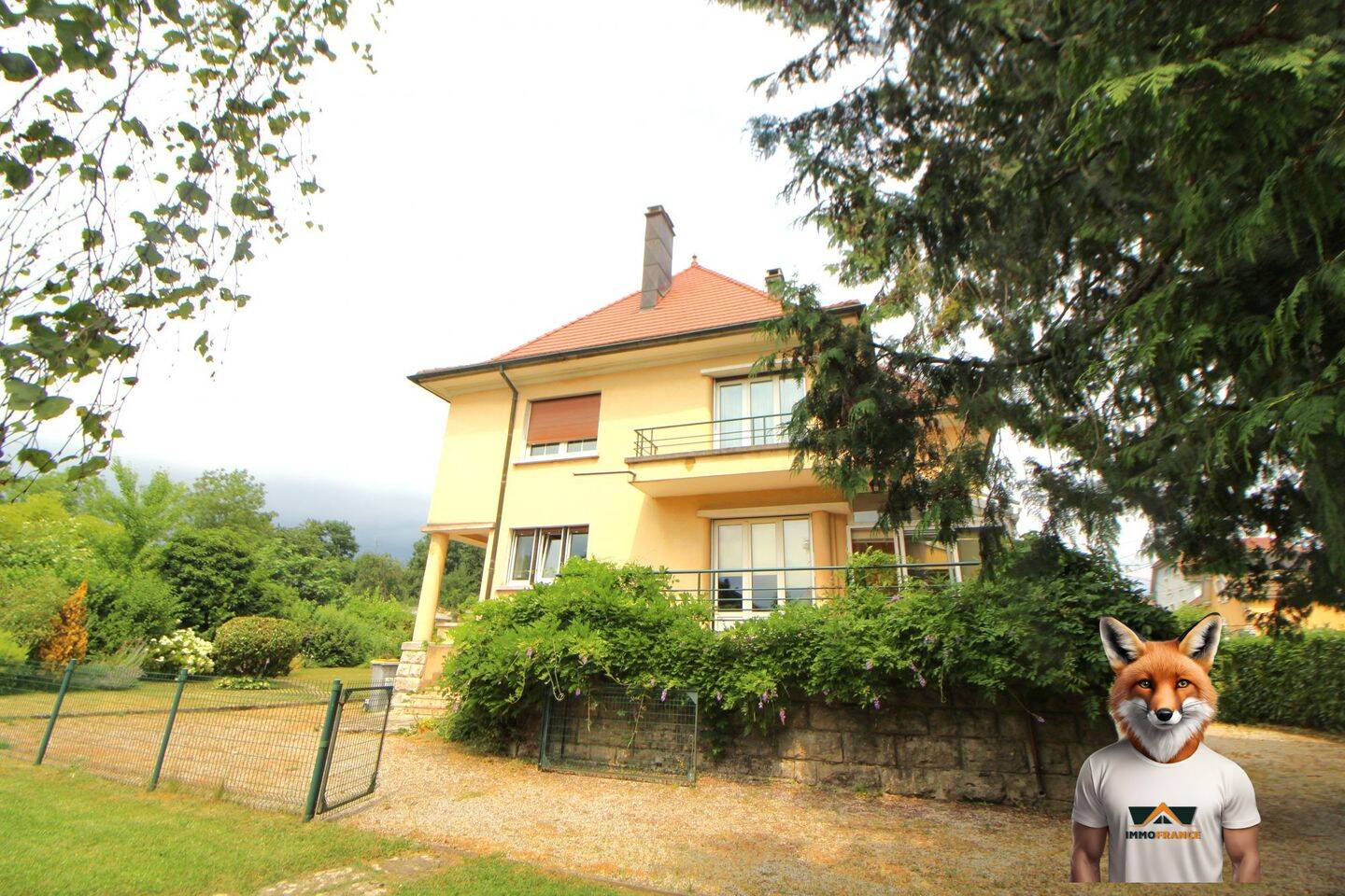 Maison 9 pièces 246 m² · à Delle · 246 m² · 265 000 €