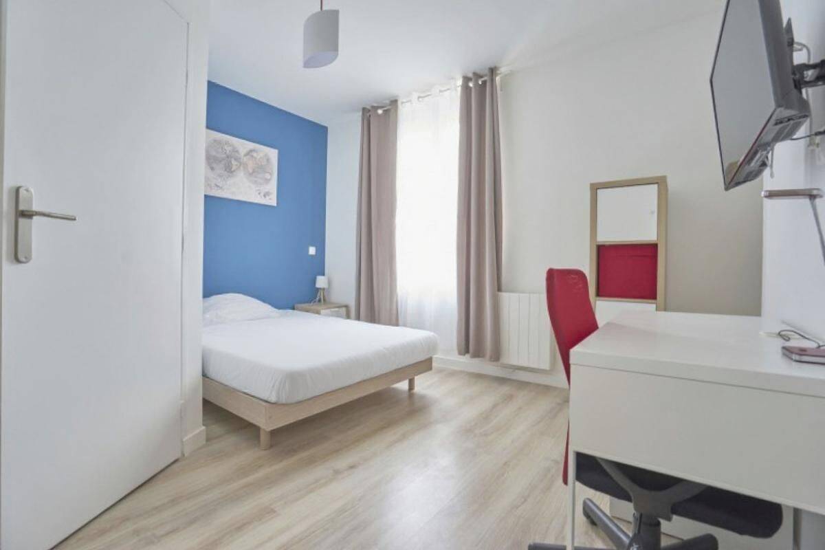1 pièce 10 m² · à Lille · 10 m² · 422 €