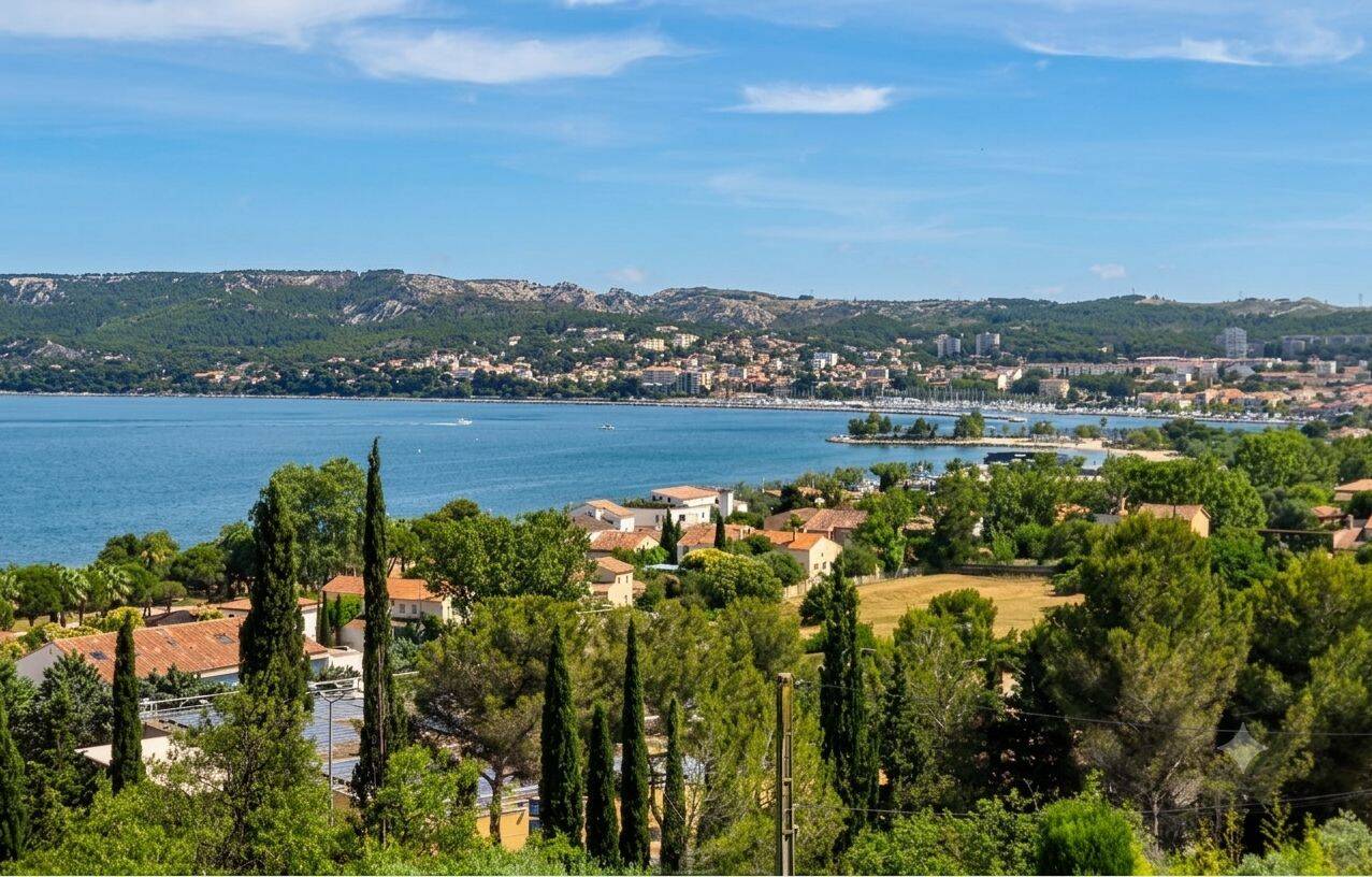 Maison 5 pièces 117 m² · à Martigues · 117 m² · 369 000 €