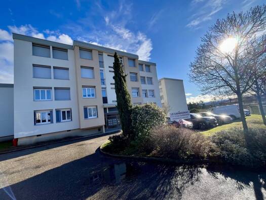 Appartement à vendre 185 000 € 3 pièces 2 chambres 65,2 m² RDC Yvours Irigny 69540