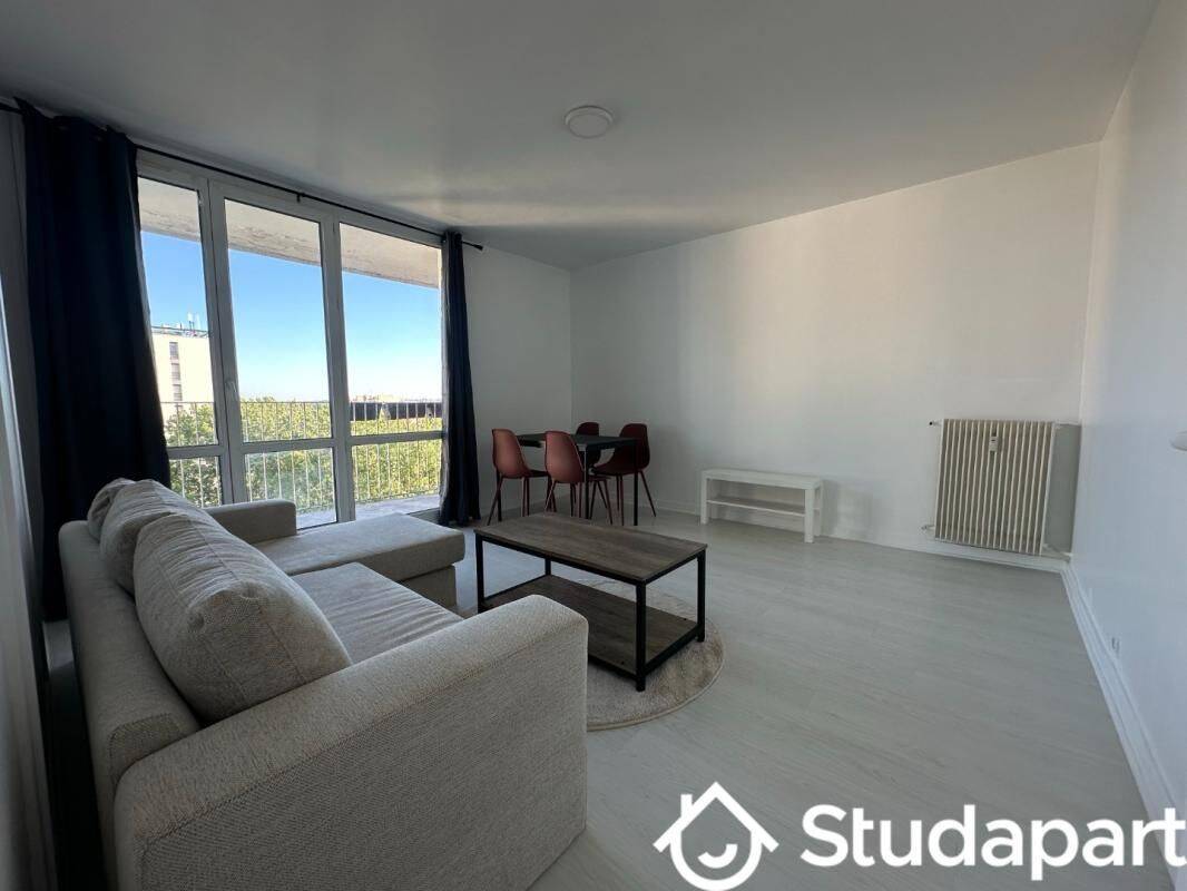 1 pièce 10 m² · à Aulnay-sous-Bois · 10 m² · 635 €/mois