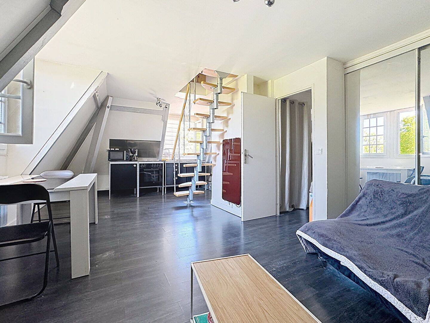 Appartement 2 pièces 53 m² · à Mionnay · 53 m² · 165 000 €