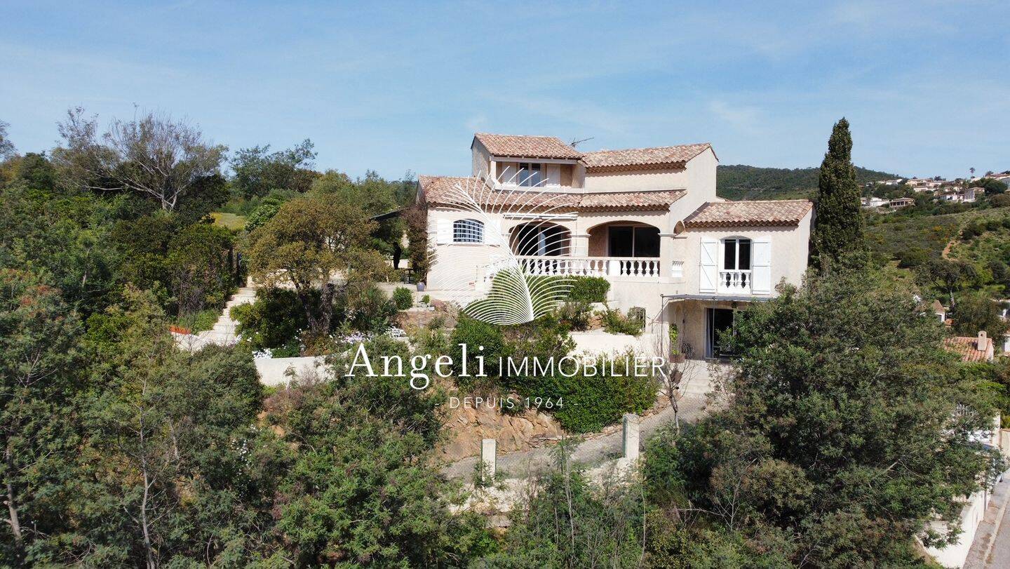 Maison 4 pièces 156 m² · à Roquebrune-sur-Argens · 156 m² · 849 000 €