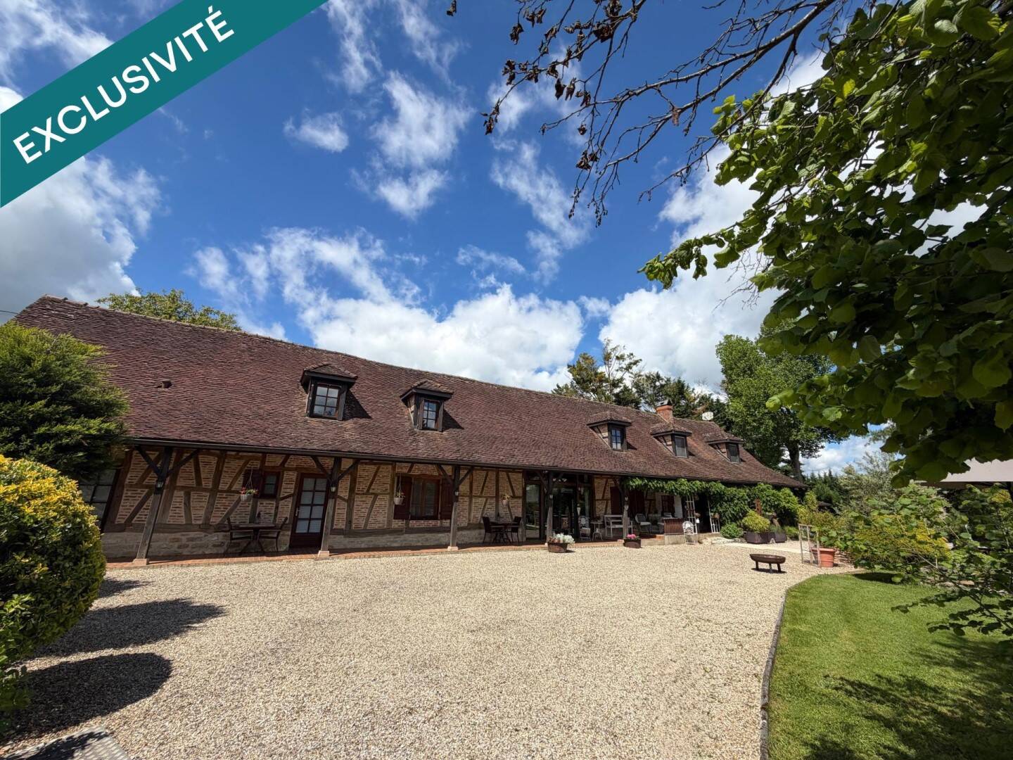 Maison 12 pièces 341 m² · à Louhans · 341 m² · 595 000 €