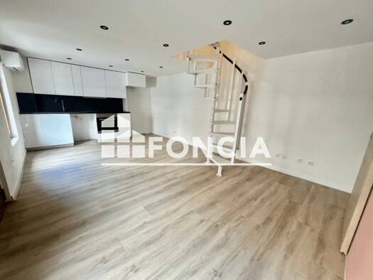 Maison à louer 1 500 € 4 pièces 2 chambres 72,5 m² Romagny Annemasse 74100