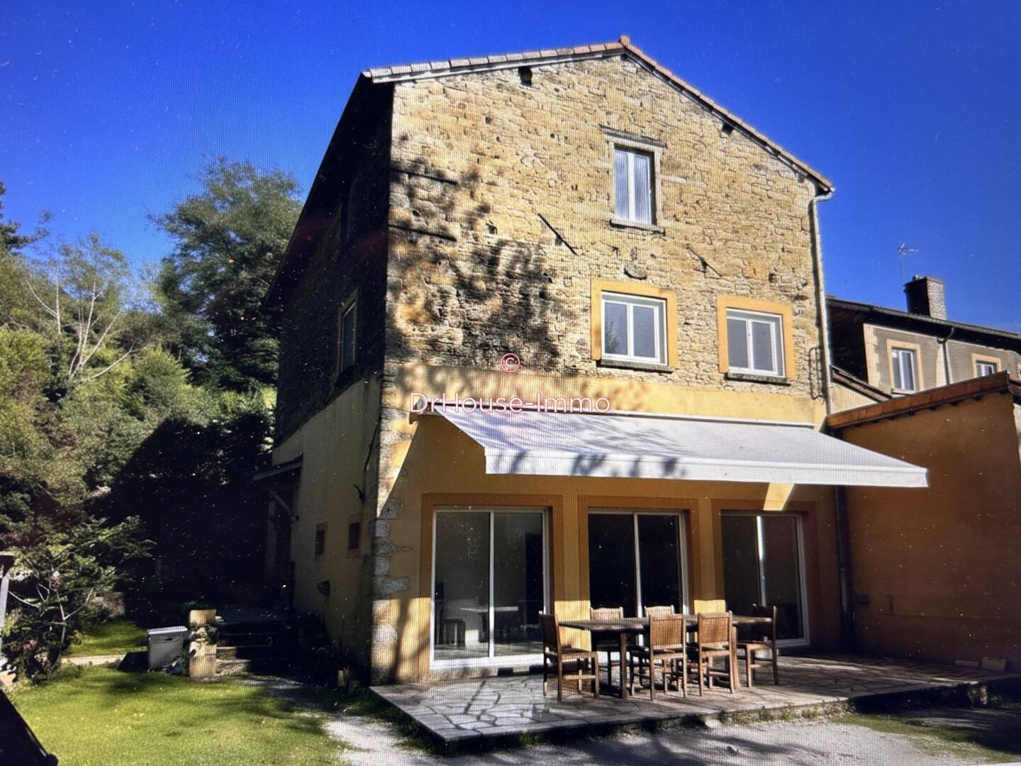 Maison 7 pièces 227 m² · à Saint-Cyr-au-Mont-d'Or · 227 m² · 870 000 €