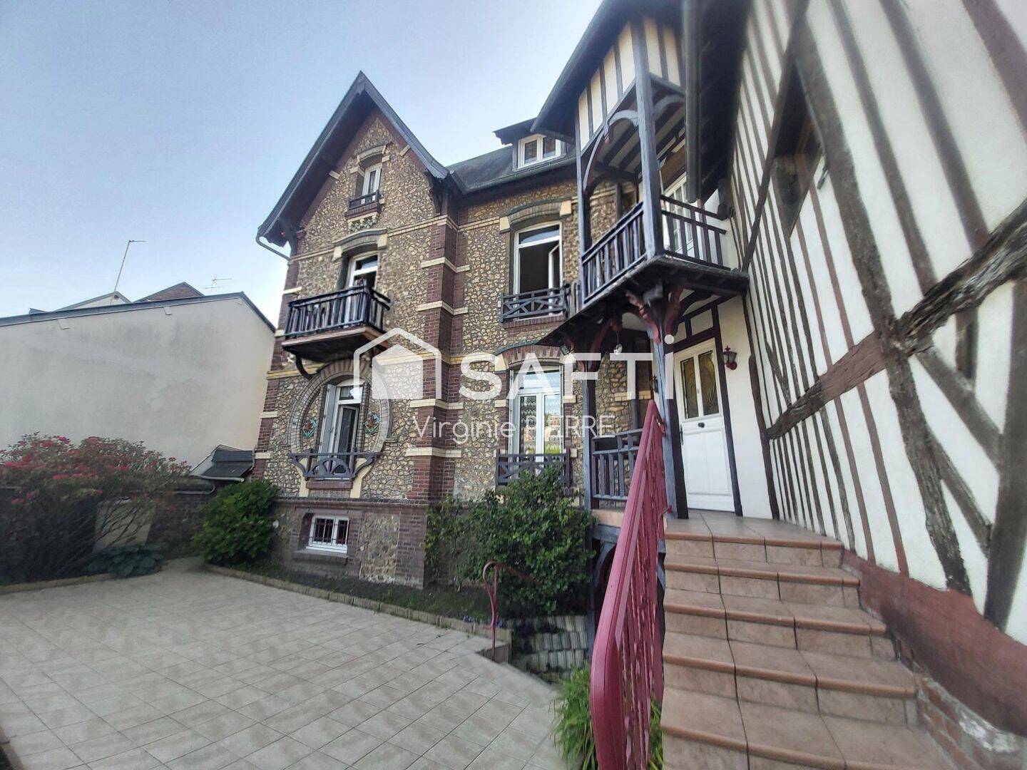 Maison 6 pièces 94 m² · à Lisieux · 94 m² · 199 000 €