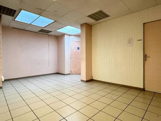 Local commercial à vendre 189 000 € 157 m² de surface de vente Templeuve-en-Pévèle 59242