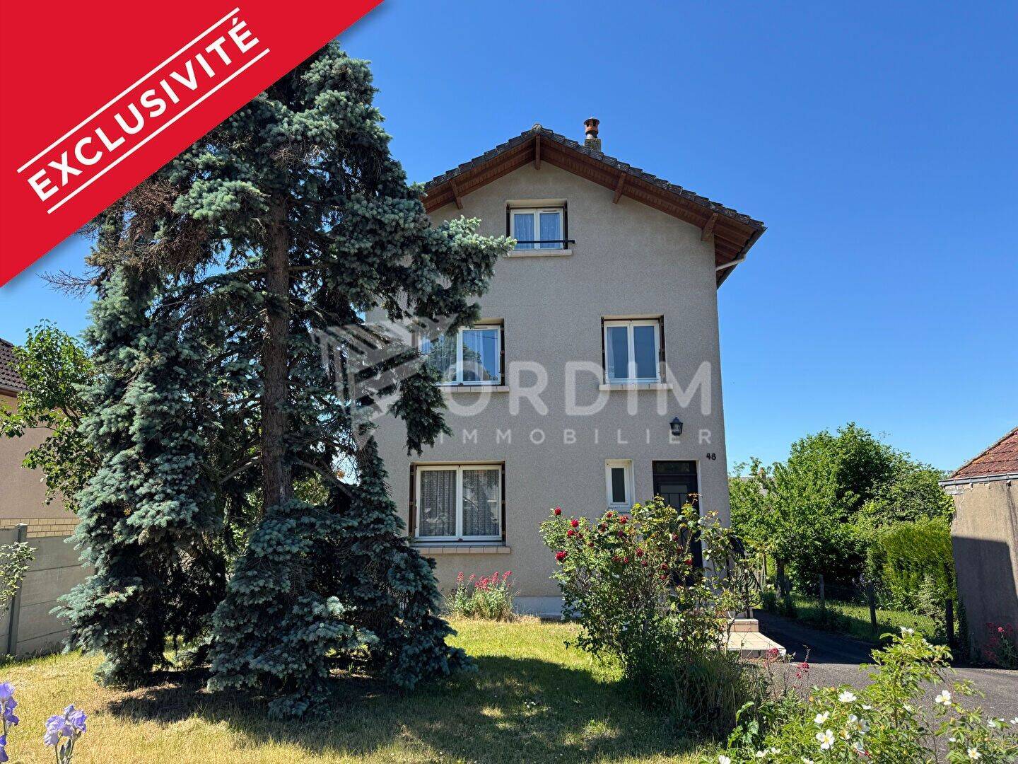 Maison 8 pièces 176 m² · à Cosne-Cours-sur-Loire · 176 m² · 126 000 €