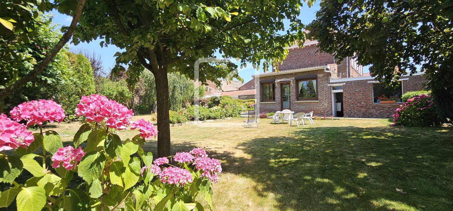 Maison 6 pièces 132 m² · à Lallaing · 132 m² · 242 000 €