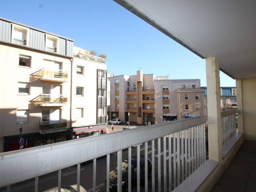 Appartement à vendre 240 000 € 5 pièces 3 chambres 106,8 m² Étage 1/5 Montigny-lès-Metz 57950