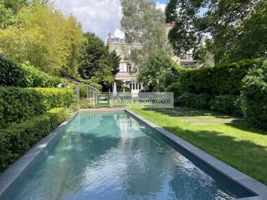 Hôtel particulier à vendre 5 775 000 € 19 pièces 12 chambres 582 m² 582 m² de terrain Bordeaux 33000